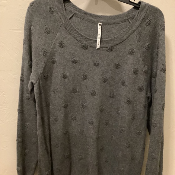 Leo & Nicole sweater size L - Picture 1 of 3